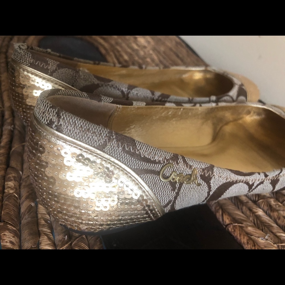 Flat gold sequins coach shoes 6.5 tan ballerina - Picture 8 of 8